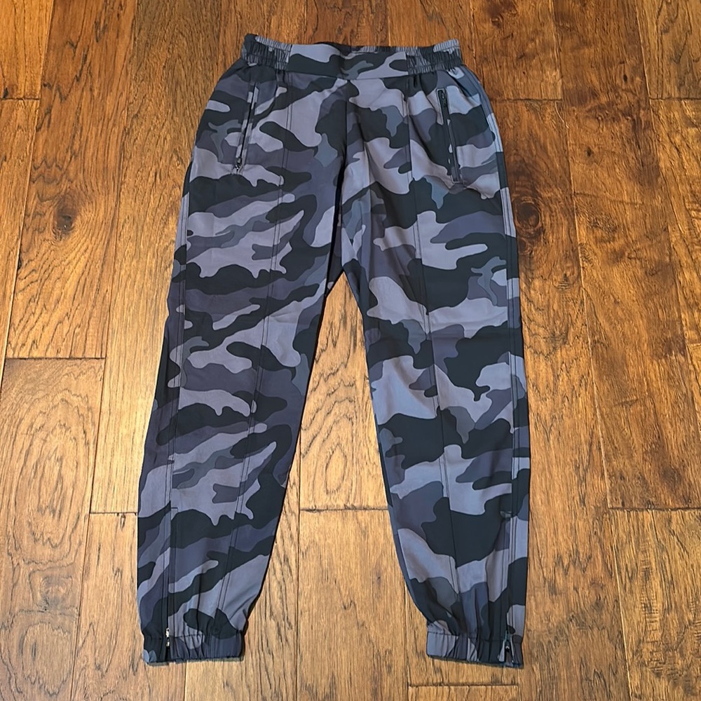 Old Navy High-waisted Camo Joggers
